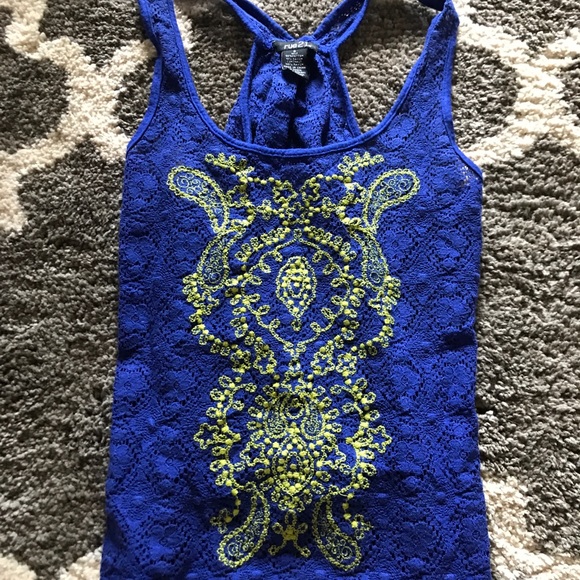 Lace tank - Picture 1 of 1